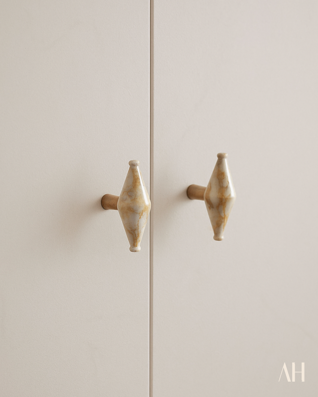 Custom Marble Knobs & Handles