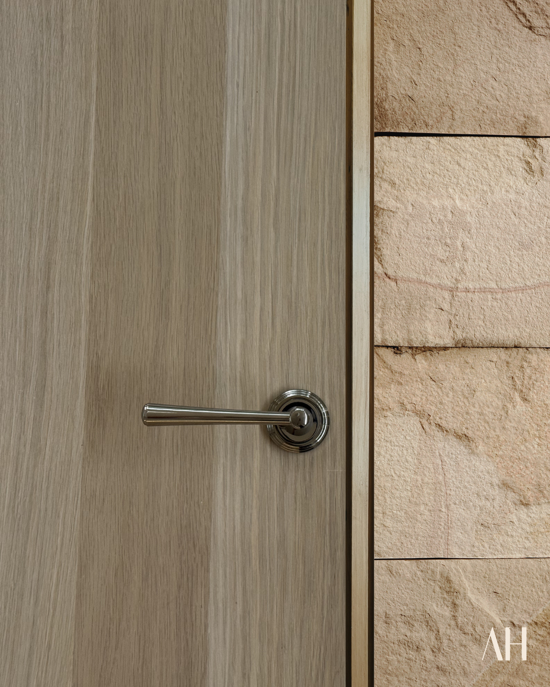 Trombetta Door Handle