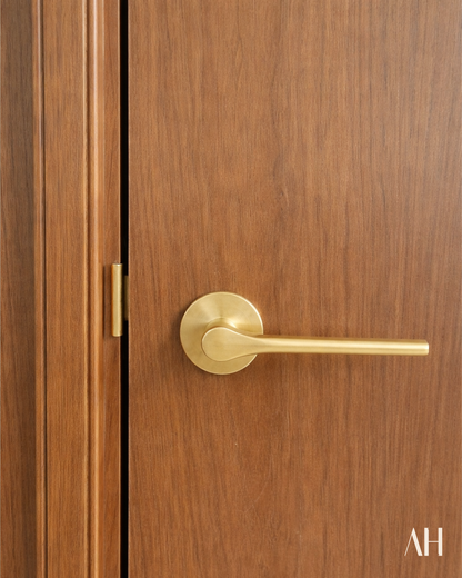 Iris Door Handle