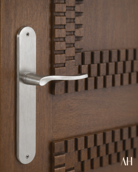 Nina Door Handle