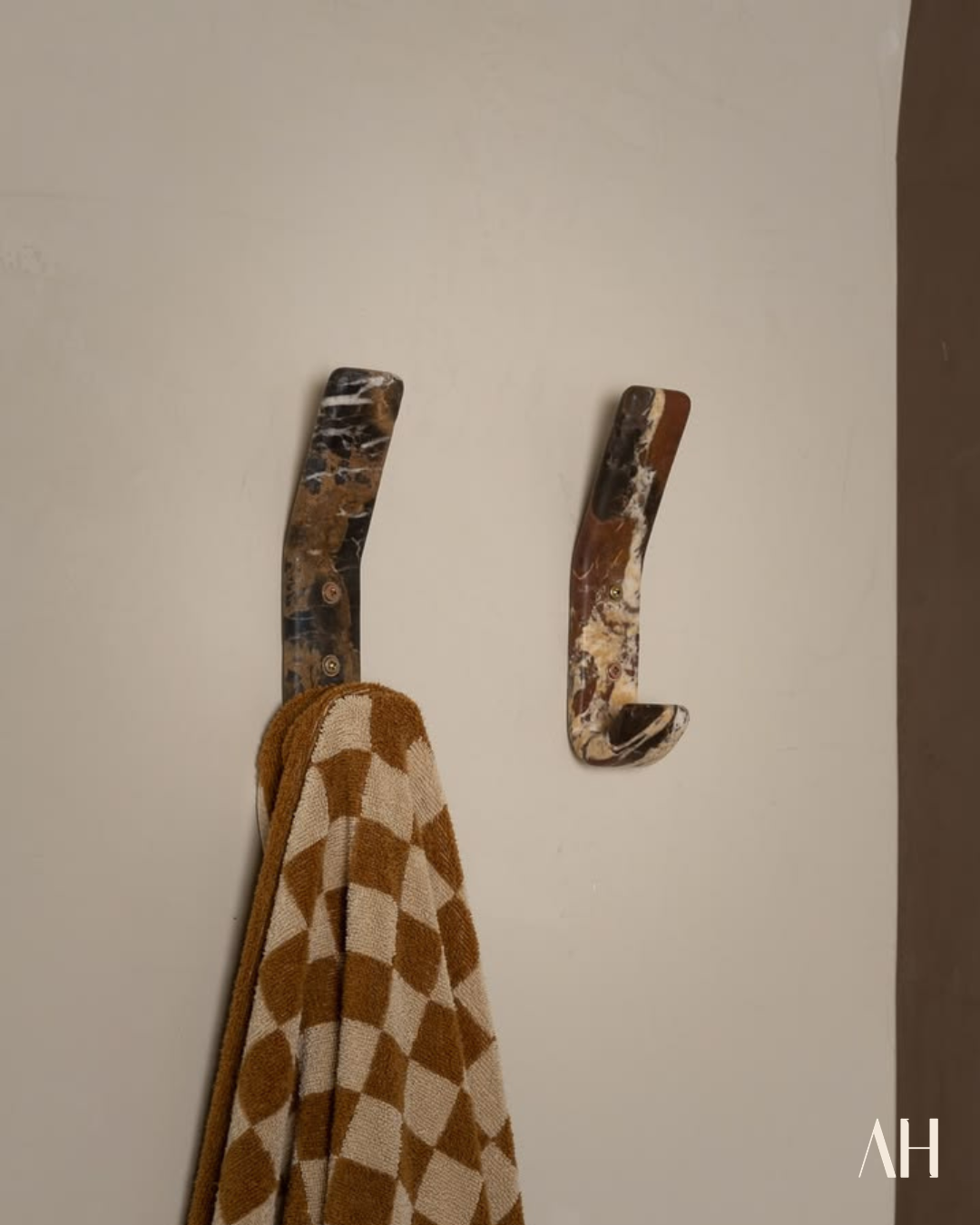 Custom Marble Knobs & Handles