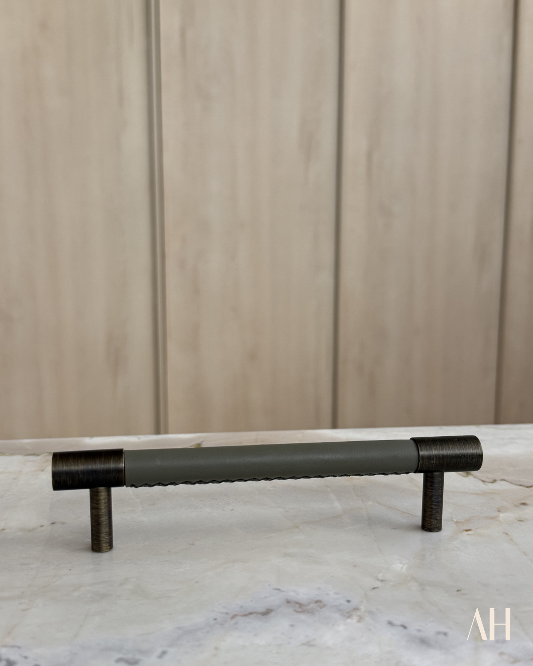 Scotty Handle