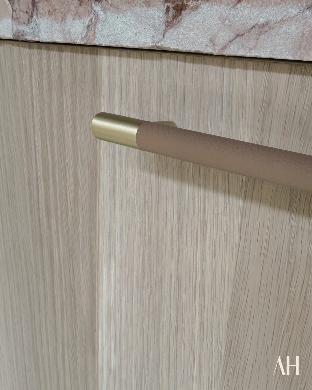 Scotty Handle