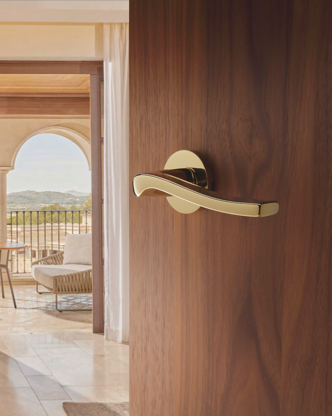 Nina Door Handle